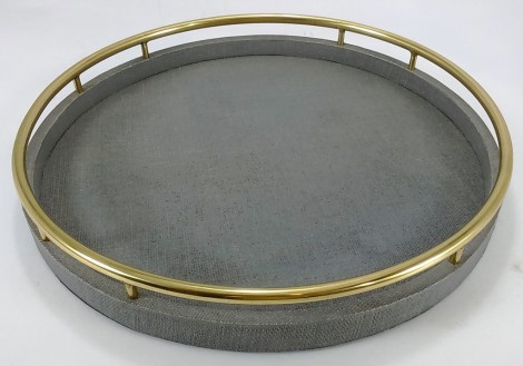 Faux raffia round tray with circle brass handles in Light Grey color