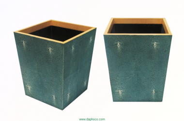 Thùng rác dán da cá đuối hình vuông